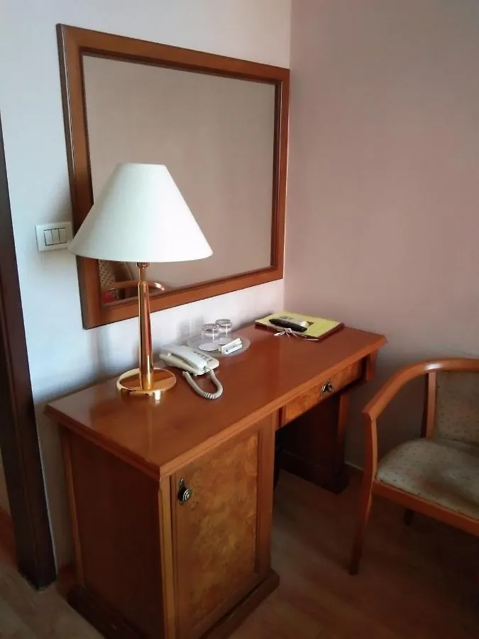 Domus Hotel-1 Kyiv